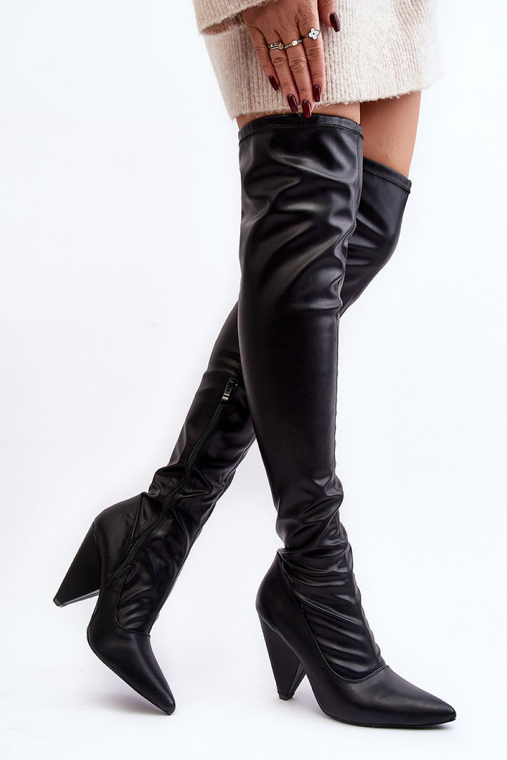  Musketeer boots model 189740 Step in style 